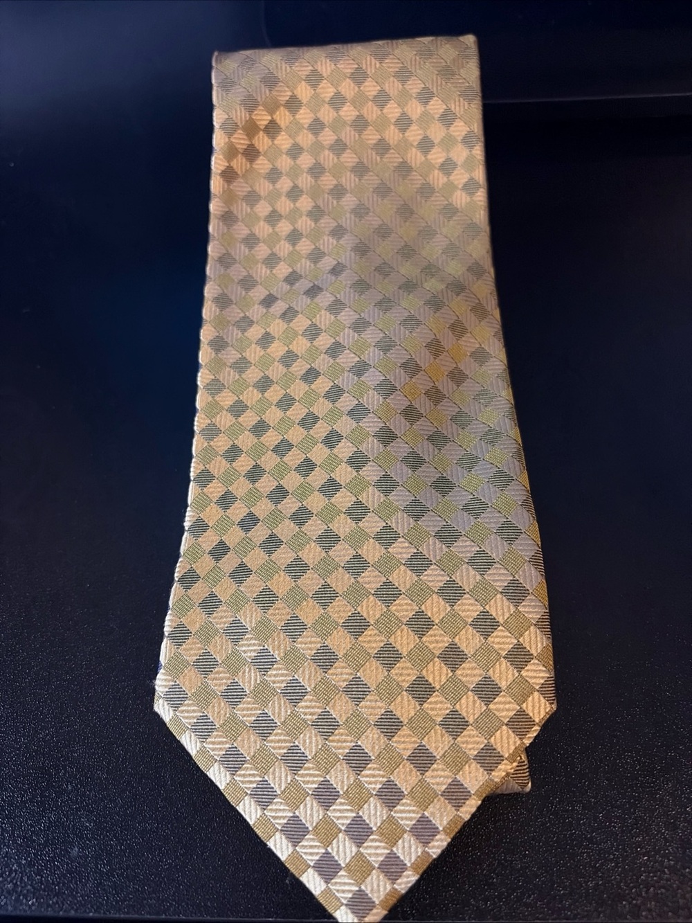 Alexander Julian Colours Tie Mens Gold Geometric 100% Silk Necktie